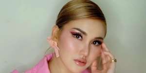 Ayu Ting Ting Unjuk Skill Cover Dance Dynamite BTS