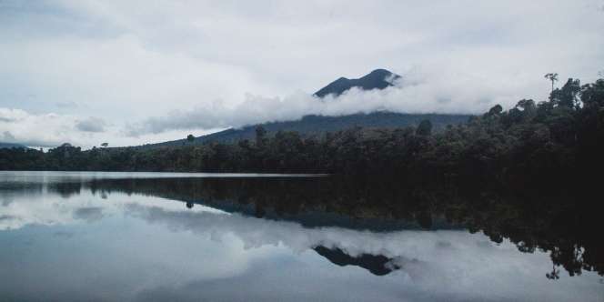 Kisah dari Puncak 5 Gunung Indonesia