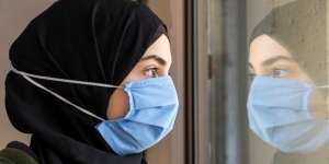 Tidak Hanya di Area yang Tertutup, Jerawat Bisa Muncul di Luar Masker
