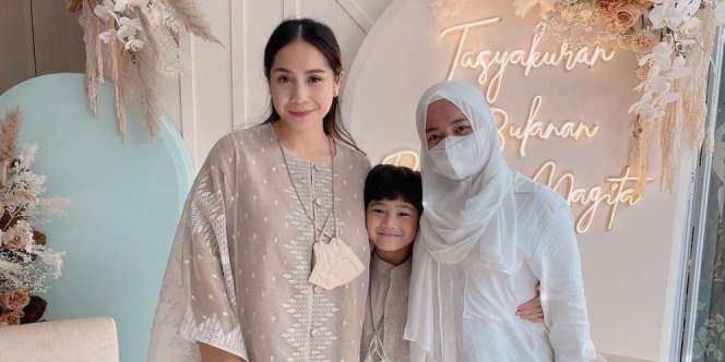Suapi Pengasuh Rafathar, Nagita Slavina Panen Pujian
