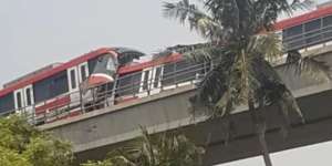 LRT Jabodebek Alami Kecelakaan di Jalur Layang Cibubur, Ini Fotonya