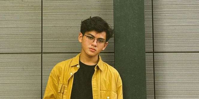 Rey Bong Terjun Dunia Musik, Rilis Single 'Itu Kamu' Kolaborasi Virgoun & Budi Doremi