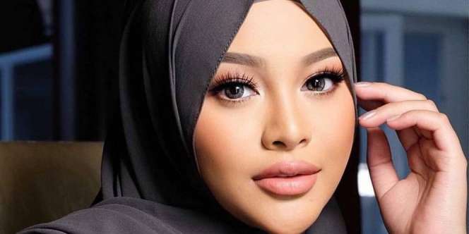 Aurel Pakai Kemeja Boyish Belasan Juta, Warganet Tebak dengan Milik Atta