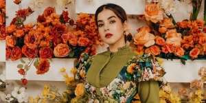 Gaya Tasya Farasya dalam Balutan Dress Vintage, Cantik Bergaya Klasik