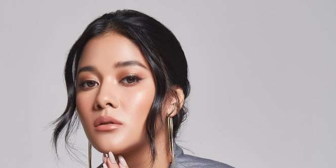 Wajah Jamal Mirdad di Foto Selfie Bareng Naysilla Mirdad Buat Cemas Netizen, Ada Apa?