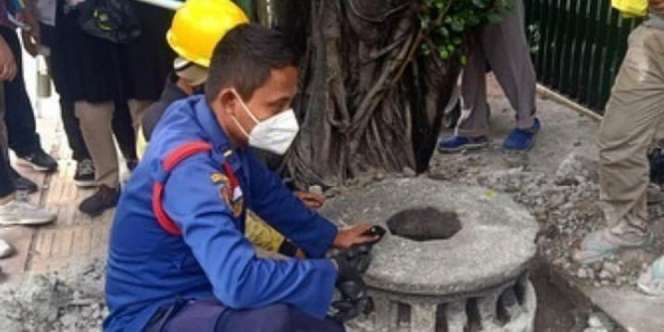 Sering Diduduki Penumpang Tunggu Angkot di Pasar Rebo, Ternyata Batu Ini Punya Nilai Sejarah