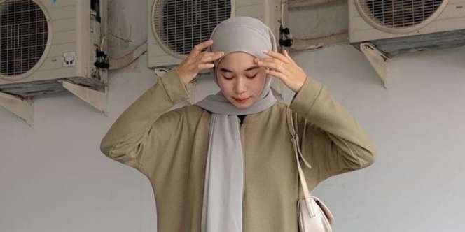 Outfit Dress untuk Hangout, Emang Bisa?