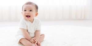 Perawatan Penting Kulit Bayi Biar Tak Mudah Ruam