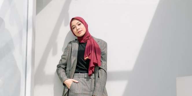 Hijaber Lady Biker, Tengok Outfit Seru Dian Ayu Lestari