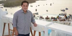 Disambangi Orangtua Pegawai Saat Kunker, Erick Thohir Beri Izin Cuti 2 Minggu