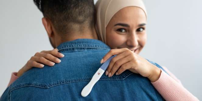 Reaksi Suami Lihat Testpack Istri Bikin Warganet Terharu
