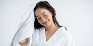 Mengenal Teknik Perawatan Reverse-washing Hair untuk Kesehatan Rambut