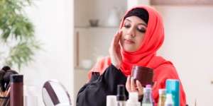 Jangan Dibuang! Begini Cara Manfaatkan Skincare yang Tak Cocok di Wajah