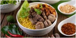 Tak Hanya Nikmat, Inilah 12 Arti Mimpi Makan Bakso yang Salah Satunya Datangkan Rezeki Tak Terduga