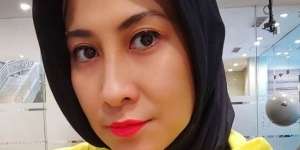 Potret Terbaru Nia AFI yang Kini Berhijab, Kado Ultah untuk Sang Suami