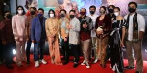 Tangis Para Pemain Losmen Bu Broto