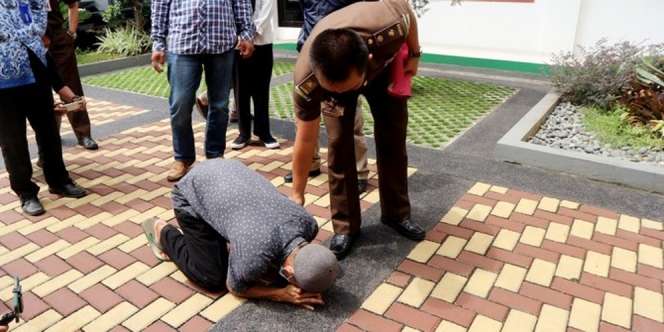 Ayah di Garut yang Terpaksa Curi Ponsel demi Anak Bisa Sekolah Dibebaskan