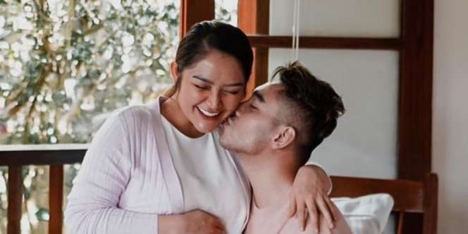 Sejak Hamil, Sibad Jadi Suka Marah-Marah