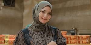 Citra Kirana Terlihat Anggun Jinjing Tas Hermes, Berapa Harganya?