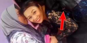 Merinding, Ada Sosok Seram 'Nempel' di Punggung Saat Wanita Ini Saat Sungkem Ibu di Lebaran 7 Tahun Lalu