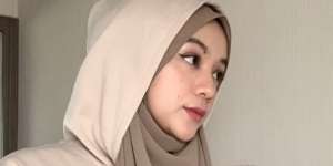 Tutorial Pashmina dengan Hoodie 