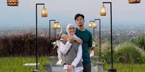 Ajak Pasangan Workout Couple ala Nycta Gina dan Rizky Kinos