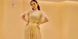 6 Potret Zaskia Gotik Usai Lahiran, Body Langsingnya Bikin Takjub!