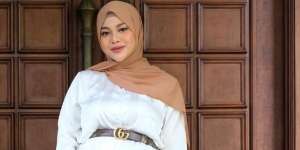 Berukuran Mungil, Harga Tas Makeup Aurel Bikin Warganet Ngeri