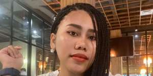 Rambut Diledek Bau Karena Model Gimbal, Evi Masamba Beri Balasan Menohok