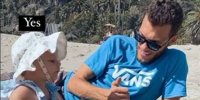 Gemasnya Balita Bisa Bahasa Isyarat, Bicara Pada Ayahnya yang Tuna Rungu 