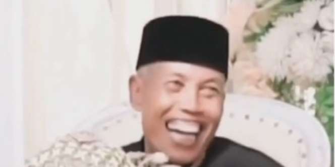 Kocak! Anak Sungkem Nikahan, Ayah Salah Pegang Pundak Sendiri