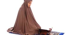 Cara Sholat Tahajud Bagi Pemula, Lengkap Bacaan Doa Arab, Latin dan Artinya