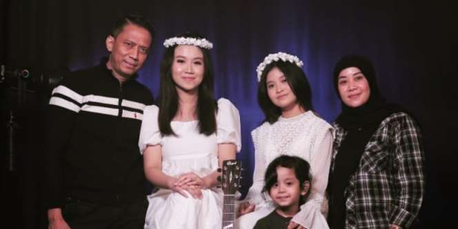 Adik Vanessa Angel Mendadak Jadi Penyanyi, Sang Ayah Beri Penjelasan