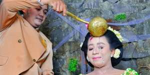 Pandangan Islam Mengggelar Ritual Adat Saat Hamil
