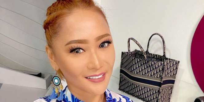 Inul Daratista Padukan Dior dan Daster, Lihat Gayanya 