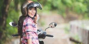 5 Jurus Berkendara Irit Naik Motor