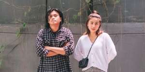 Awkarin Menangis Dilamar Kekasih: 'Ini Bercanda kan?'