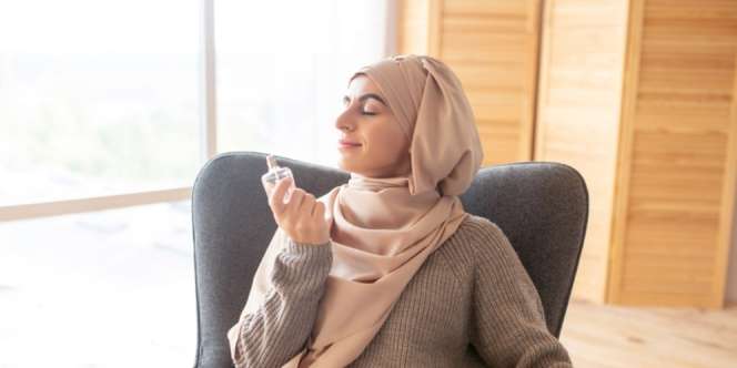 Tips Membuat Aroma Parfum yang Kamu Pakai Bertahan Lebih Lama