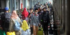Mobilitas Masyarakat Jelang Nataru Dibatasi Mulai 20 Desember 2021