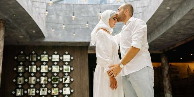 Arti Mimpi Bertemu Orang yang Disukai, Jangan Kepedean Dulu!