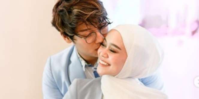 Rizky Billar Ikutan Tren Ring Light, Ending Buat Lesti Istighfar: Pakai Lingerie Dede!