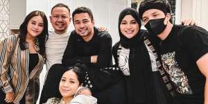 Kado Handuk, Celemek, dan Sepatu Bayi Anak Raffi Ahmad dari Atta Halilintar, Harganya Ternyata Setara Motor