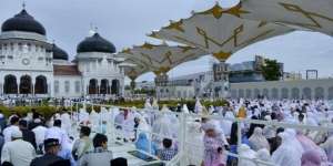 Cara Sholat Idul Fitri Lengkap dengan Bacaannya dan Amalan Sunnah yang Dianjurkan