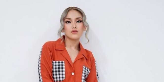 Outfit Bilqis Putri Ayu Ting Ting Liburan ke Hollywood Disorot