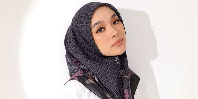 Pada Padan Hijab Oufit Seru ala Selebgram Malaysia Sofea