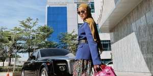 5 Potret Olla Ramlan, Wanita Berhijab yang Masuk Nominasi Wanita Tercantik Sedunia