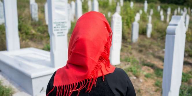 Tata Cara dan Bacaan Doa Ziarah Kubur yang Sesuai dengan Ajaran Islam