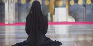 Cara Mengqodho Sholat: Lengkap dengan Kisah Nabi SAW, Ketentuan, Hukum dan Bacaan Niat