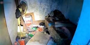 10 Potret Ngerinya Rumah Terbengkalai 15 Tahun, Ditemukan Mayat Nenek Membusuk di Kamar