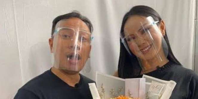Rumah Tangga Digosipkan Bermasalah, Begini Curhatan Kalina Istri Vicky Prasetyo